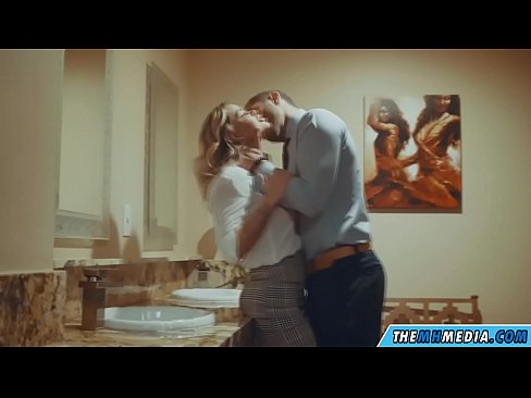❤️ Калі грудастая бландынка спакушае цябе ў грамадскім туалете ❌ Чортнае відэа  у порна be.myastro.top ❌❤